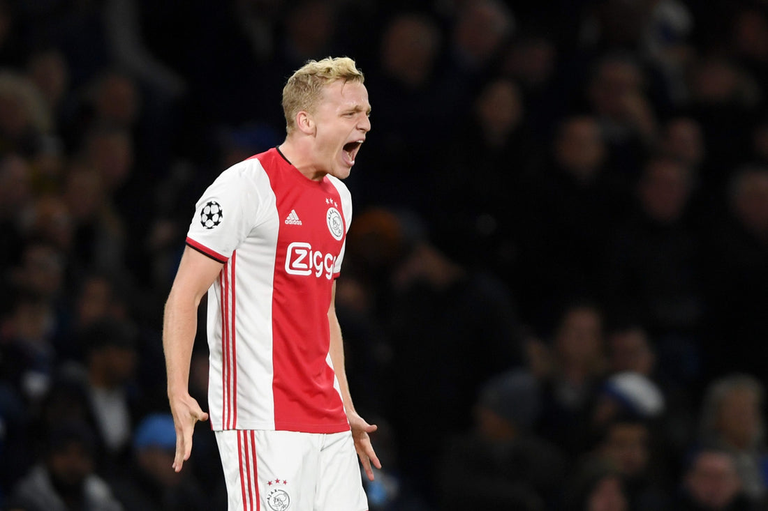 Real Madrid closing on Van de Beek
