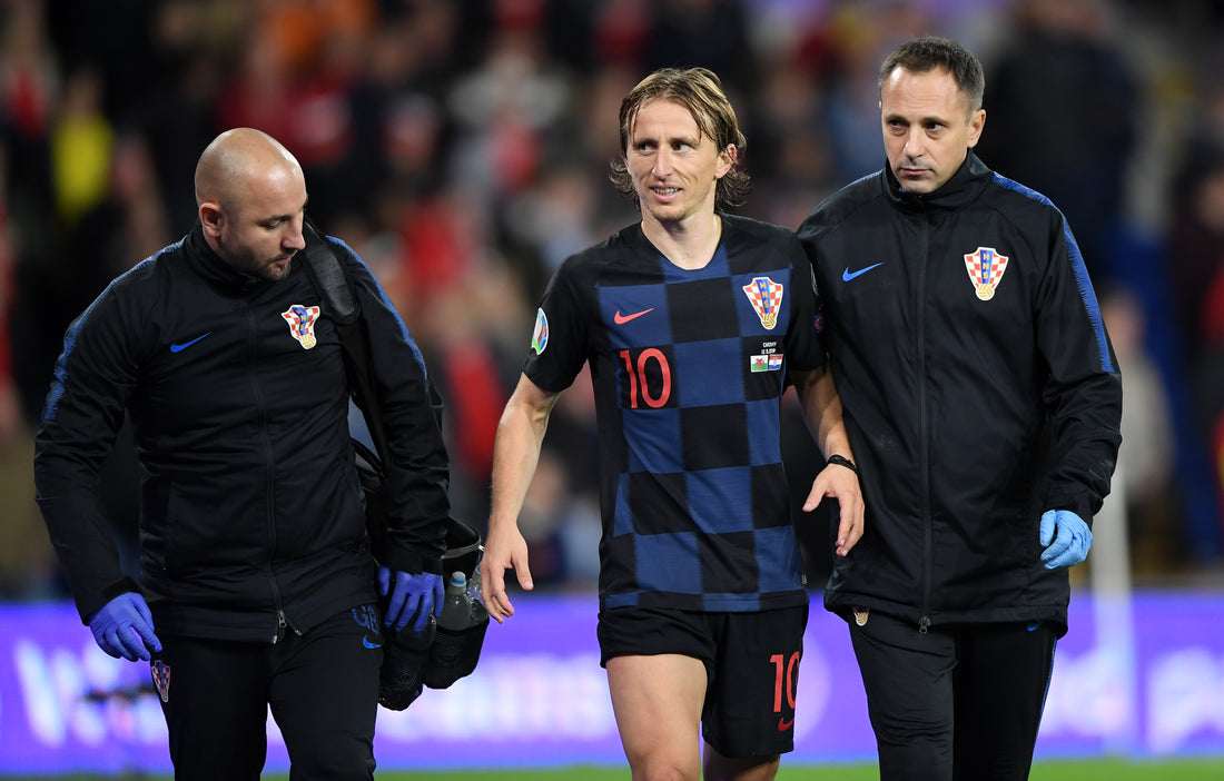FIFA virus strikes as Clásico looms